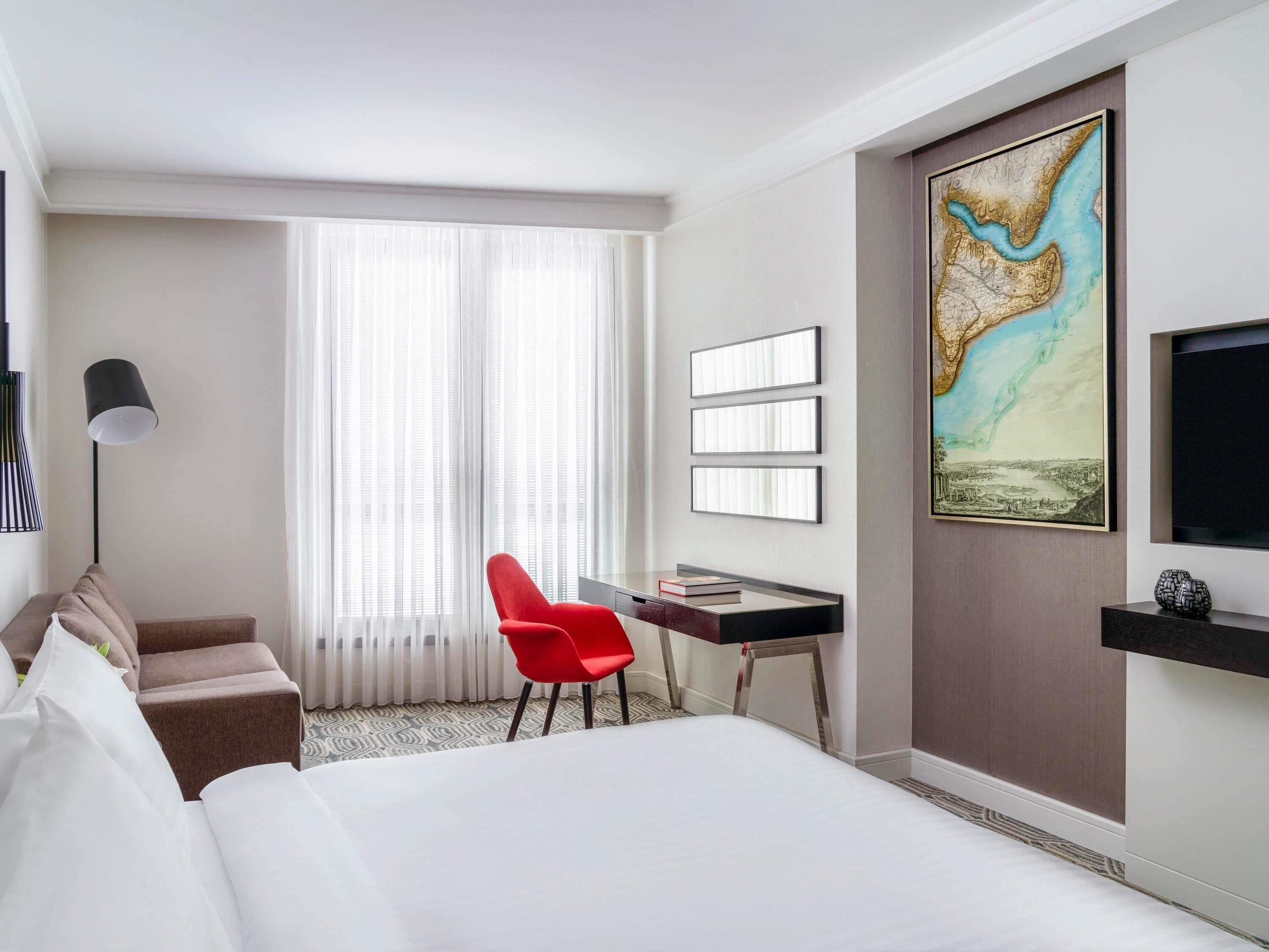 Premium bedding, minibar, in-room safe, desk