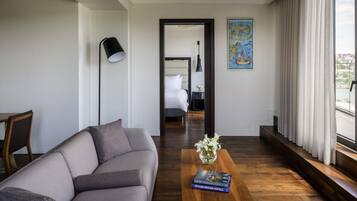 Suite, 1 King-Bett (Golden Horn) | Hochwertige Bettwaren, Minibar, Zimmersafe, Schreibtisch