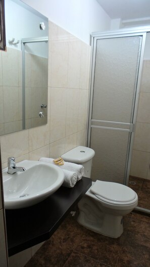 Family Room | Bathroom | Towels