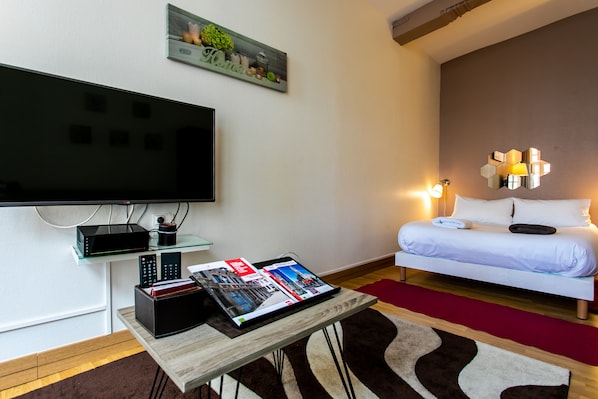 Apartment | Premium bedding, minibar, blackout curtains, soundproofing