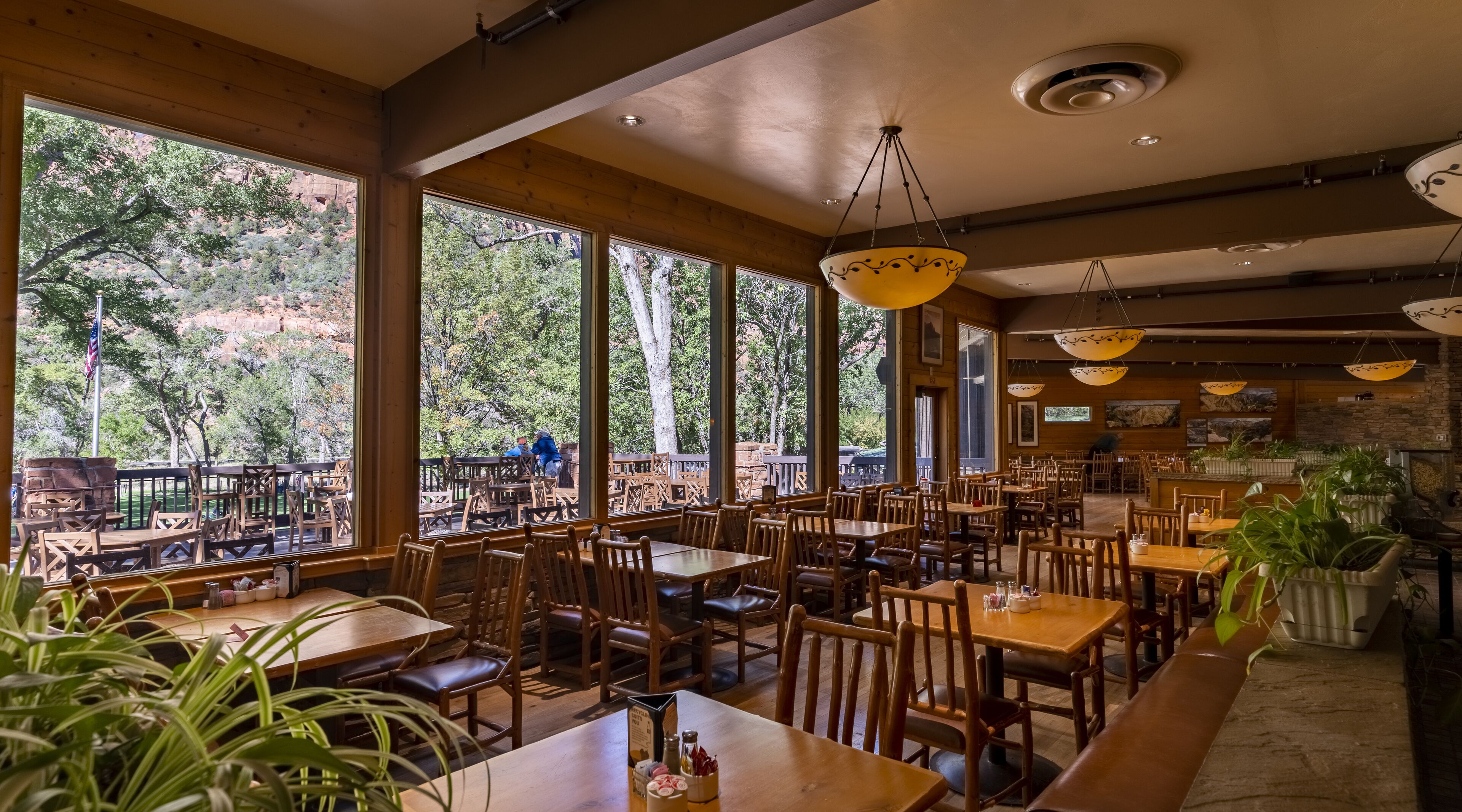 breakfast, lunch and dinner served