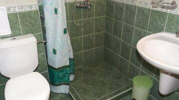 Double or Twin Room | Bathroom | Shower, free toiletries, hair dryer, bathrobes
