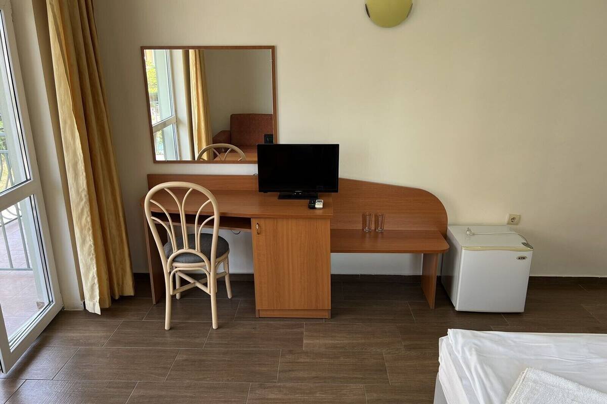 desk, blackout curtains, iron/ironing board, free wifi