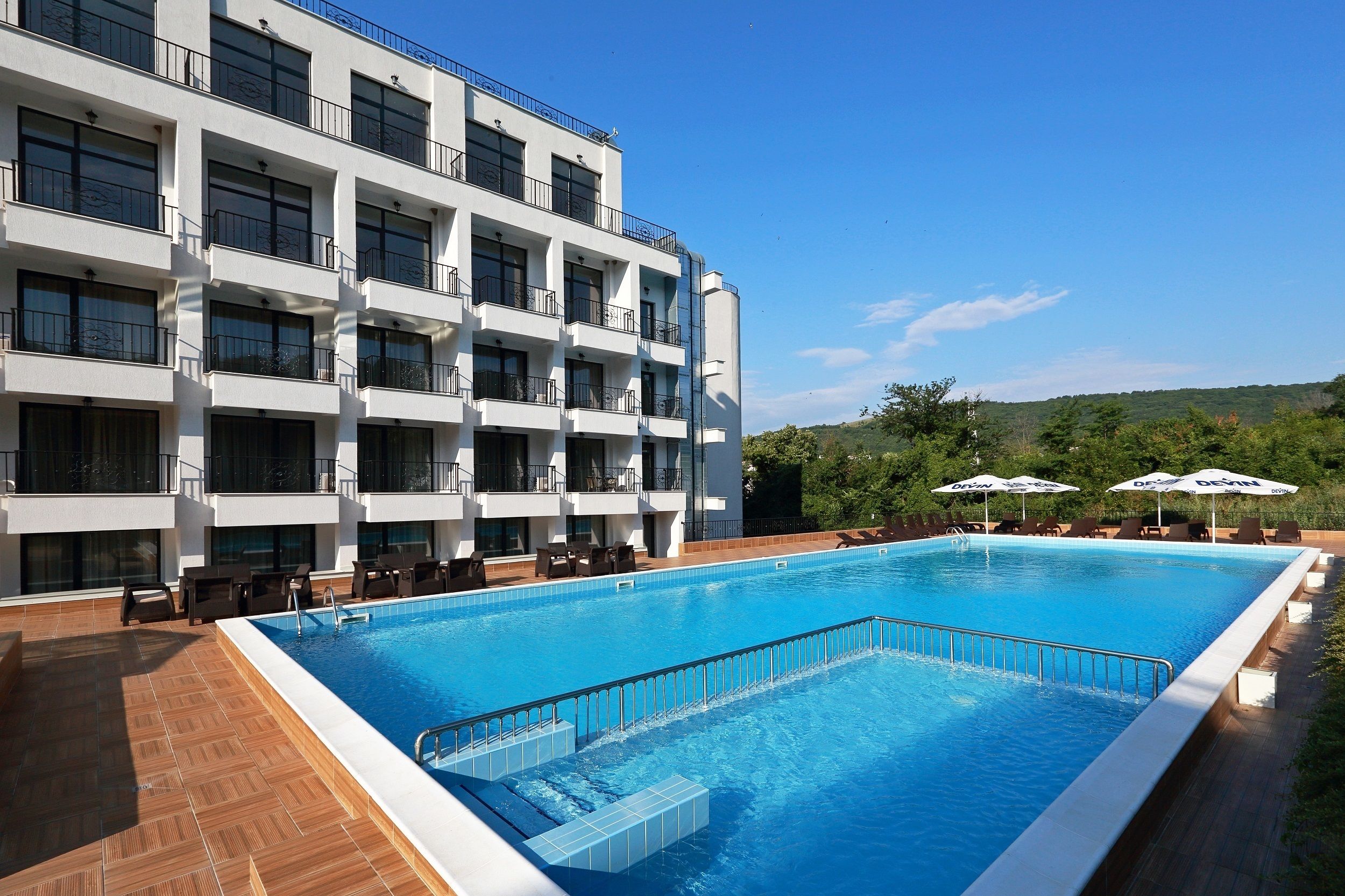 Seasonal outdoor pool