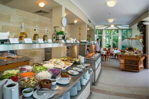 Dining - Jeravi Hotel (Sunny Beach)