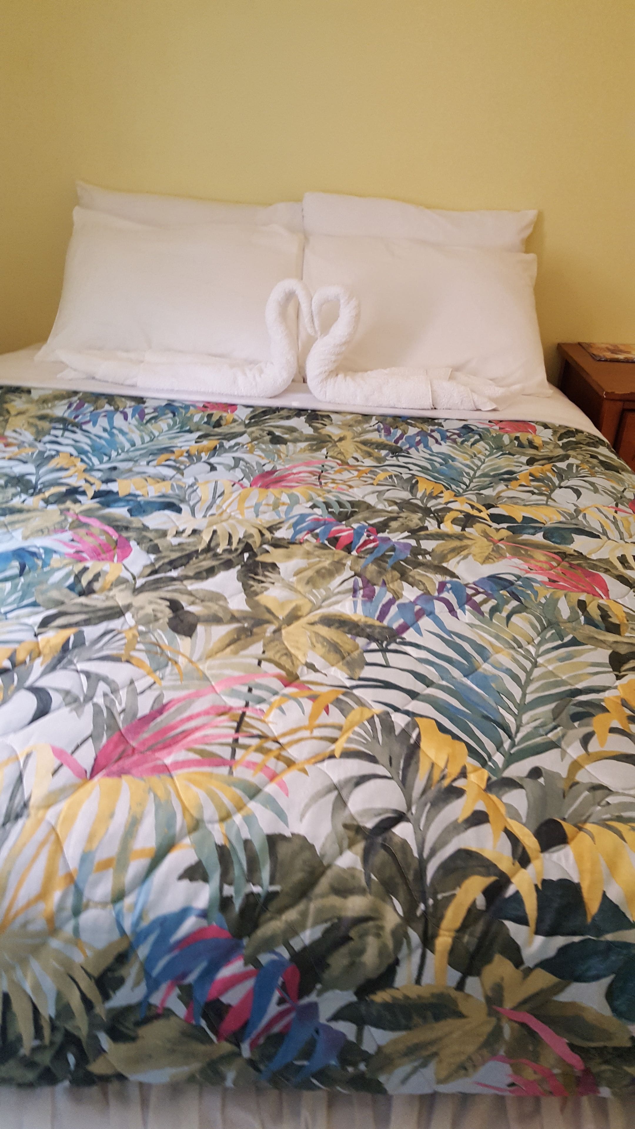 Free WiFi, bed sheets