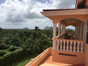 Deluxe Room | Balcony - Aupic Paradise (Vieux Fort)