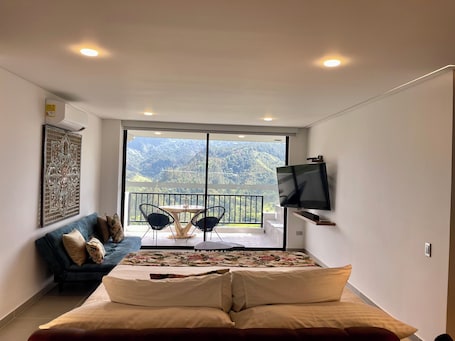 Presidential Room | 15 bedrooms, Frette Italian sheets, premium bedding, minibar