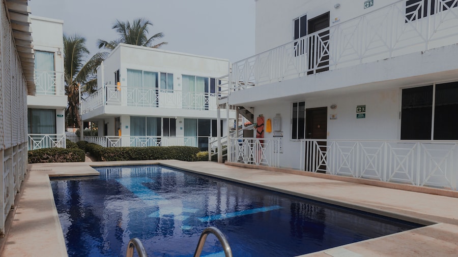 Hotel San Luis Beach House by oxoHotel