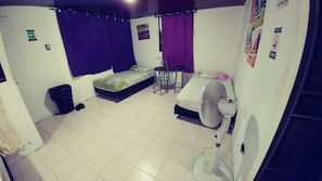 Free WiFi, bed sheets - Blue Almond Hostel San Andres (San Andrés)