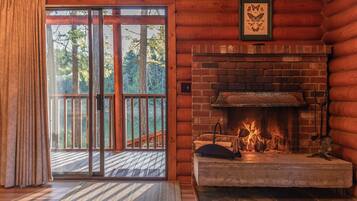 One Bedroom Cabin, King Bed | Living area | 32-inch flat-screen TV with cable channels, TV, streaming services