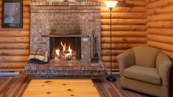 Two Bedroom Cabin, 2 King Beds and 1 Sofa Bed | Living area | 32-inch flat-screen TV with cable channels, TV, streaming services