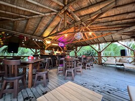 Breakfast, lunch and dinner served