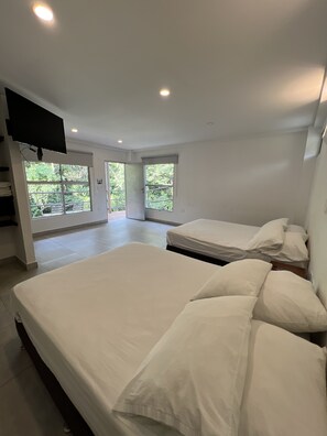 Premium bedding, blackout drapes, soundproofing, free WiFi - Parador del Gitano Hotel & Restaurante (Puerto Triunfo)