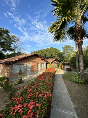 Exterior - Parador del Gitano Hotel & Restaurante (Puerto Triunfo)