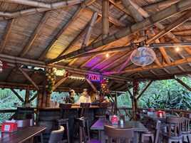 Café da manhã, almoço e jantar