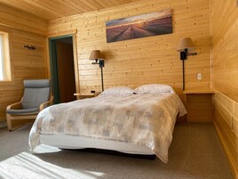 Desk, iron/ironing board, rollaway beds, free WiFi