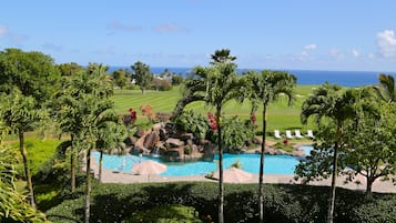 2 outdoor pools