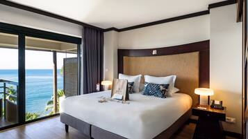 Sengetøy av topp kvalitet, minibar, safe på rommet og skrivebord