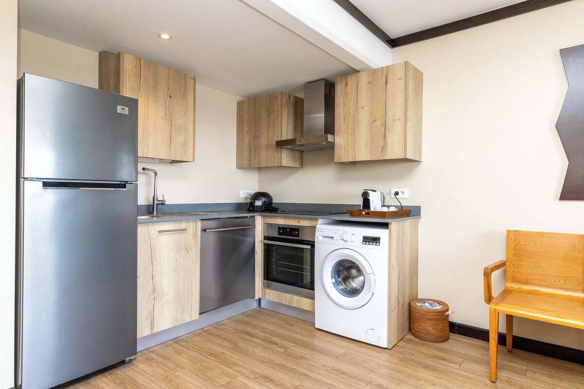 premium duplex, 1 bedroom, kitchen, ocean view | 2 bedrooms, premium bedding, minibar, in-room safe