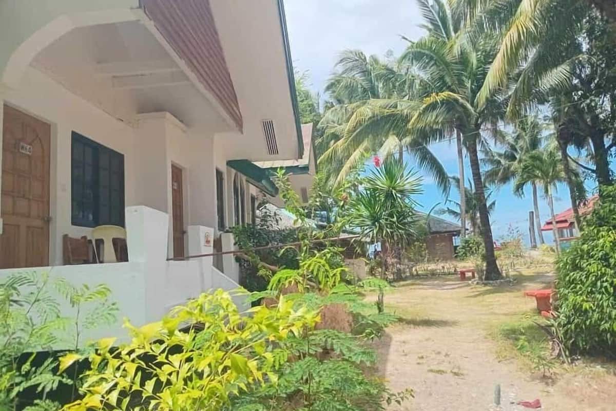 Premium bedding, free WiFi, bed sheets