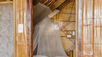 1 bedroom, premium bedding, free WiFi, bed sheets