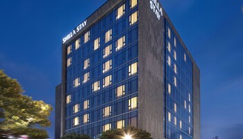 1 bedroom, premium bedding, down comforters, pillowtop beds