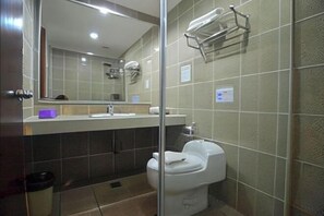 Desk, iron/ironing board, rollaway beds