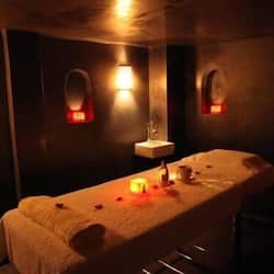 Couples treatment room(s), body treatments, facials