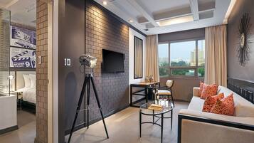 42-Zoll-LCD-Fernseher mit Kabelempfang, Fernseher