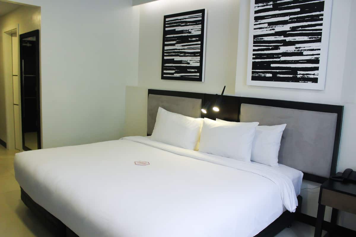 Minibar, in-room safe, desk, blackout drapes