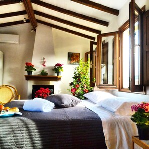 Minibar, caja de seguridad en la habitación, escritorio y wifi gratis 