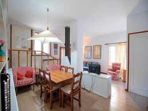 Apartment, 1 Bedroom | Living area