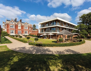 Wivenhoe House Hotel