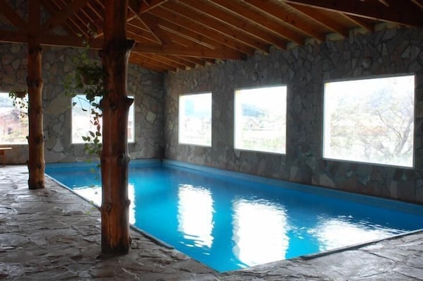 Indoor pool - Hostería Kalenshen (El Chalten)