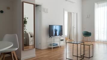 40-inch flat-screen TV with satellite channels, LCD TV