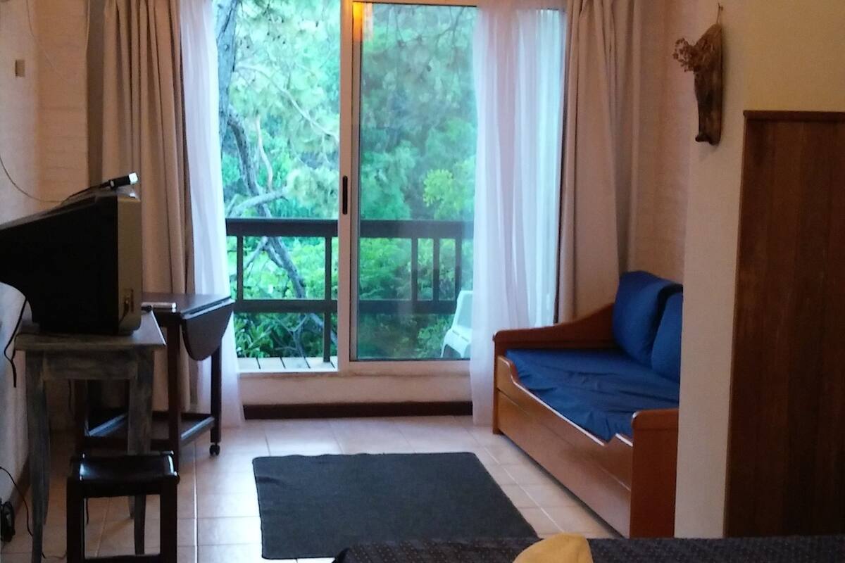 Triple Room | Premium bedding, minibar, cribs (free), rollaway beds (surcharge)