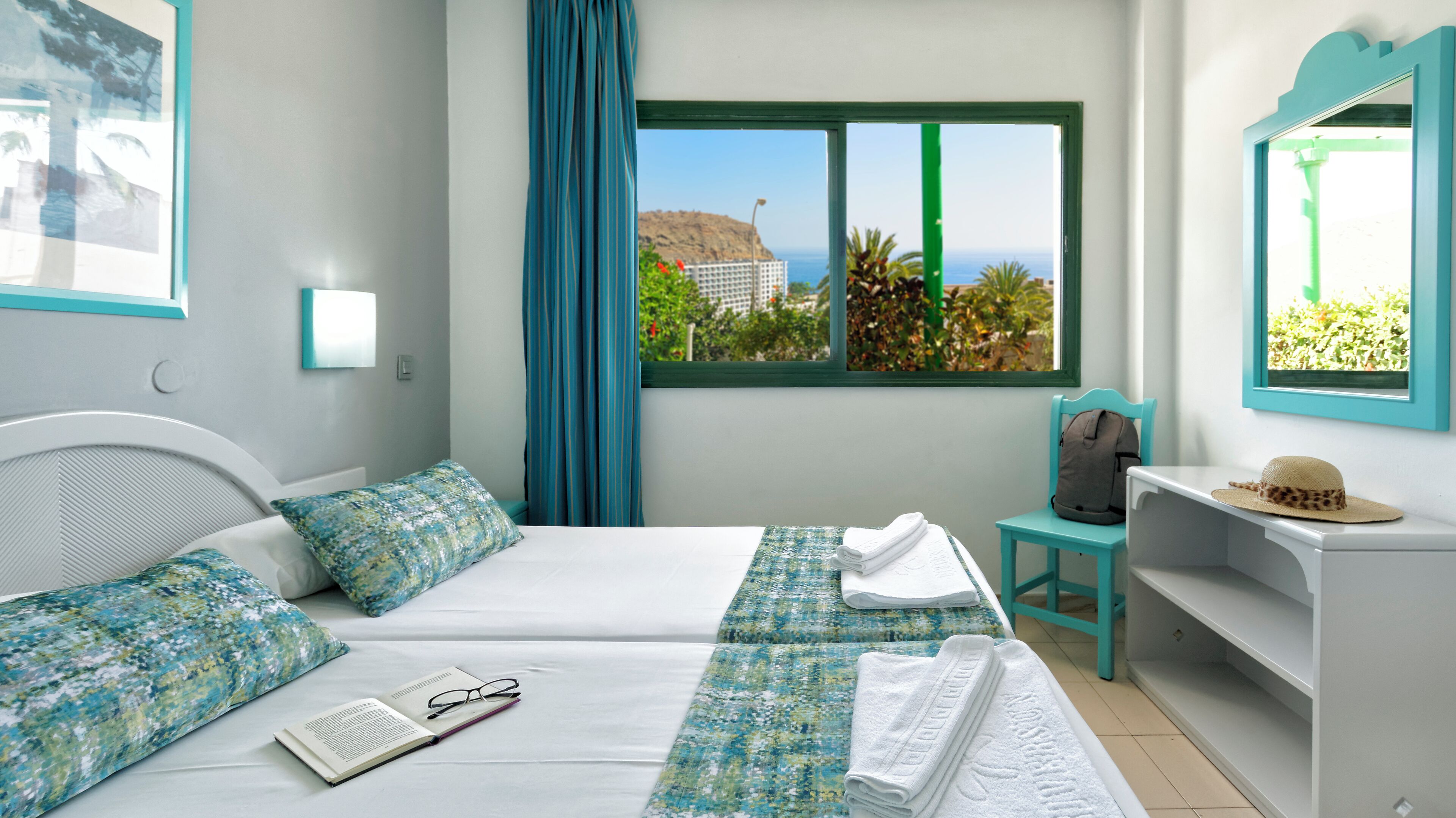 1 bedroom, in-room safe, desk, blackout drapes