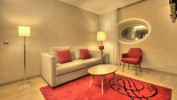 Minibar, in-room safe, desk, soundproofing