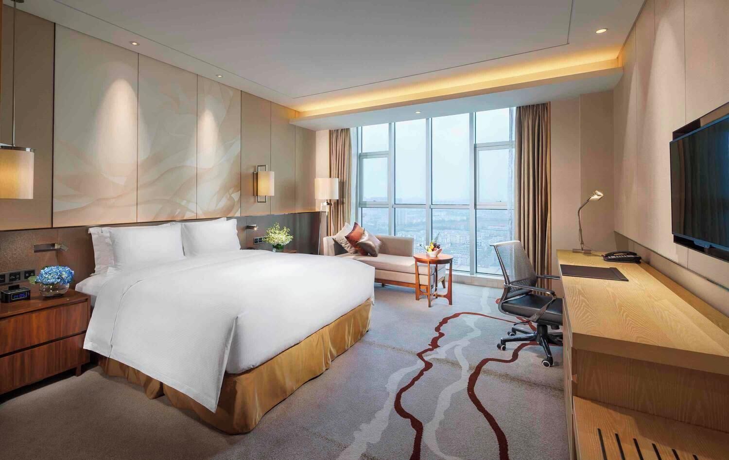 Premium bedding, down duvets, minibar, in-room safe