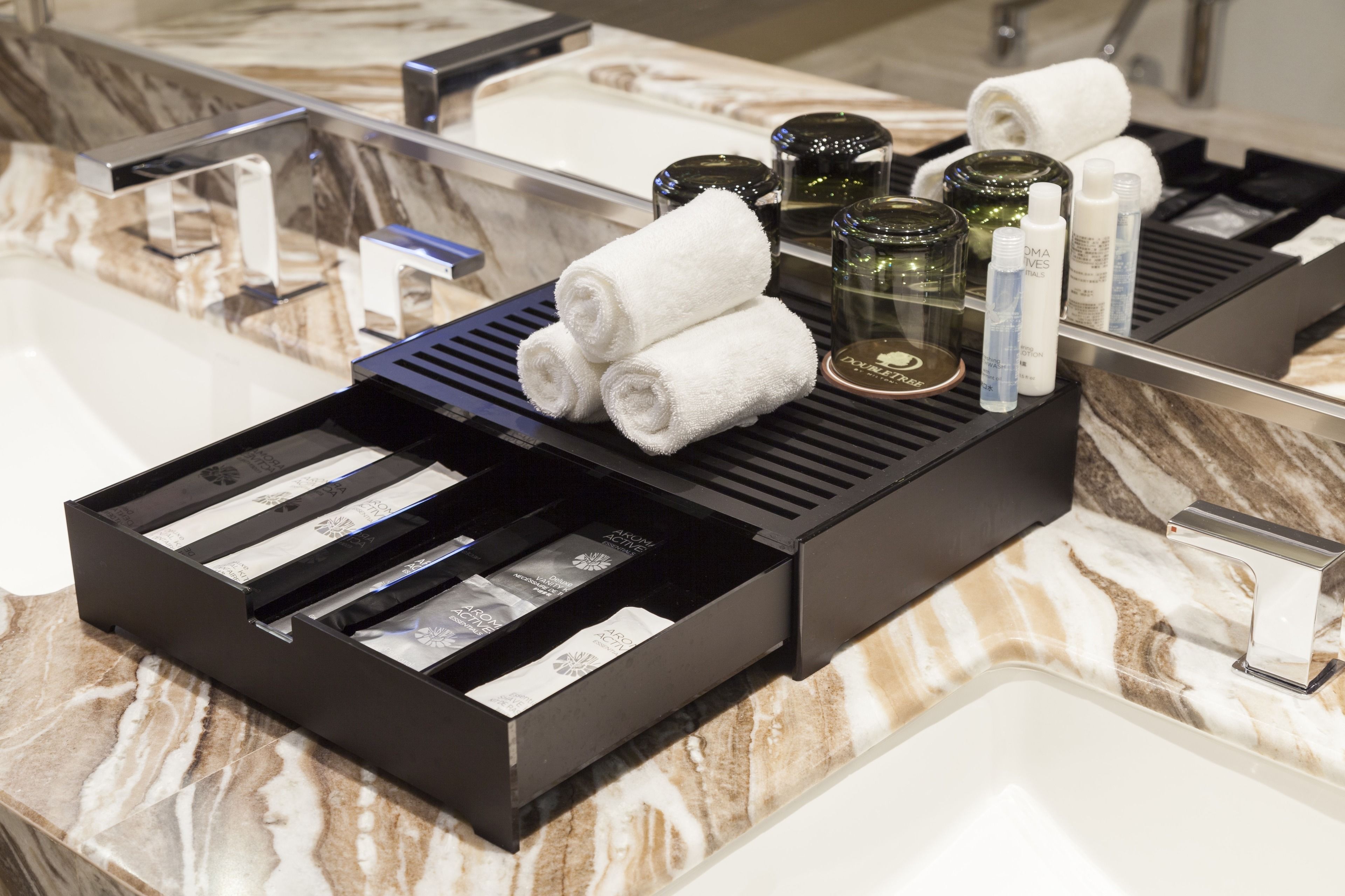 separate bathtub and shower, jetted bath, rainfall showerhead