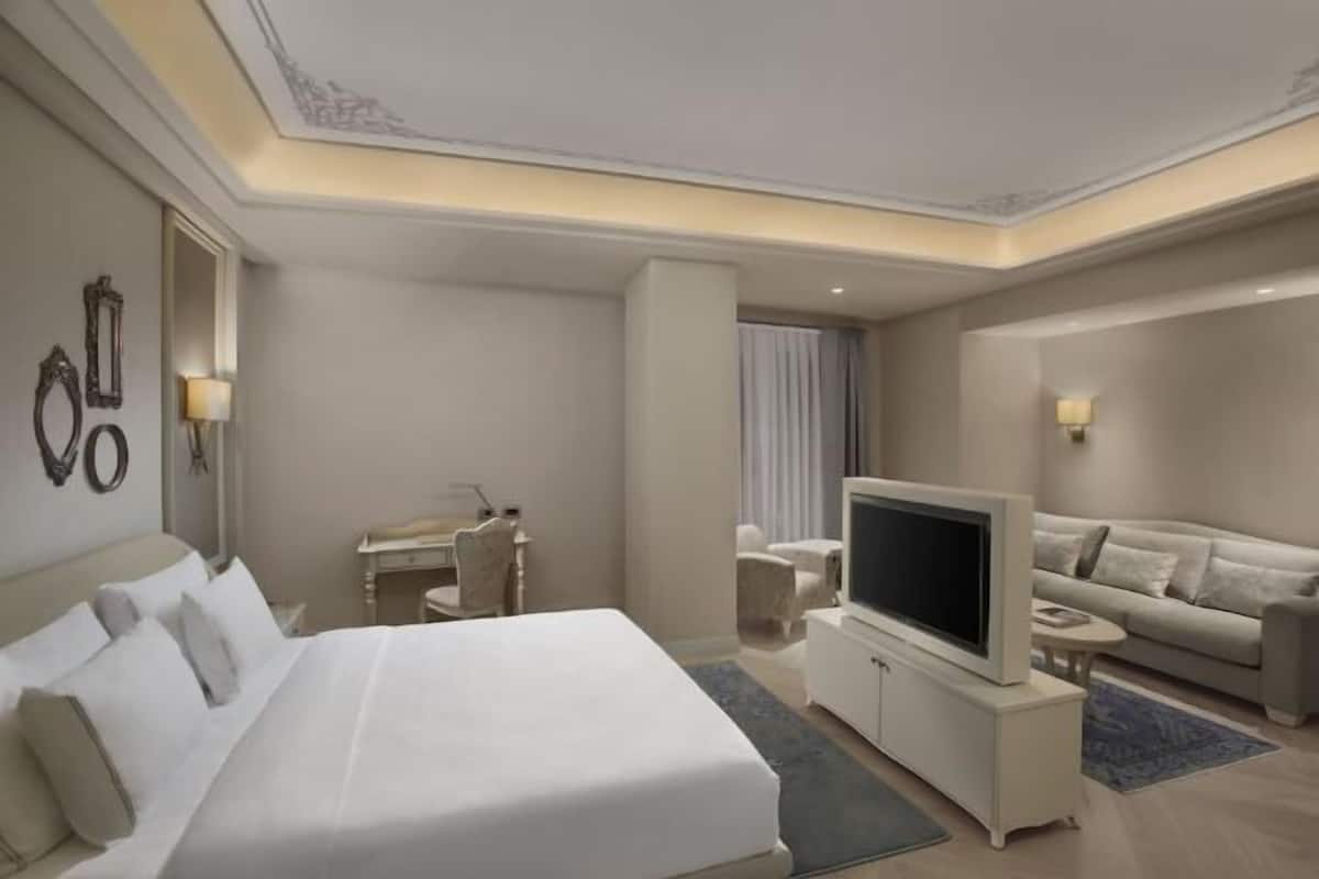 1 chambre, literie de qualité, minibar, coffre-fort