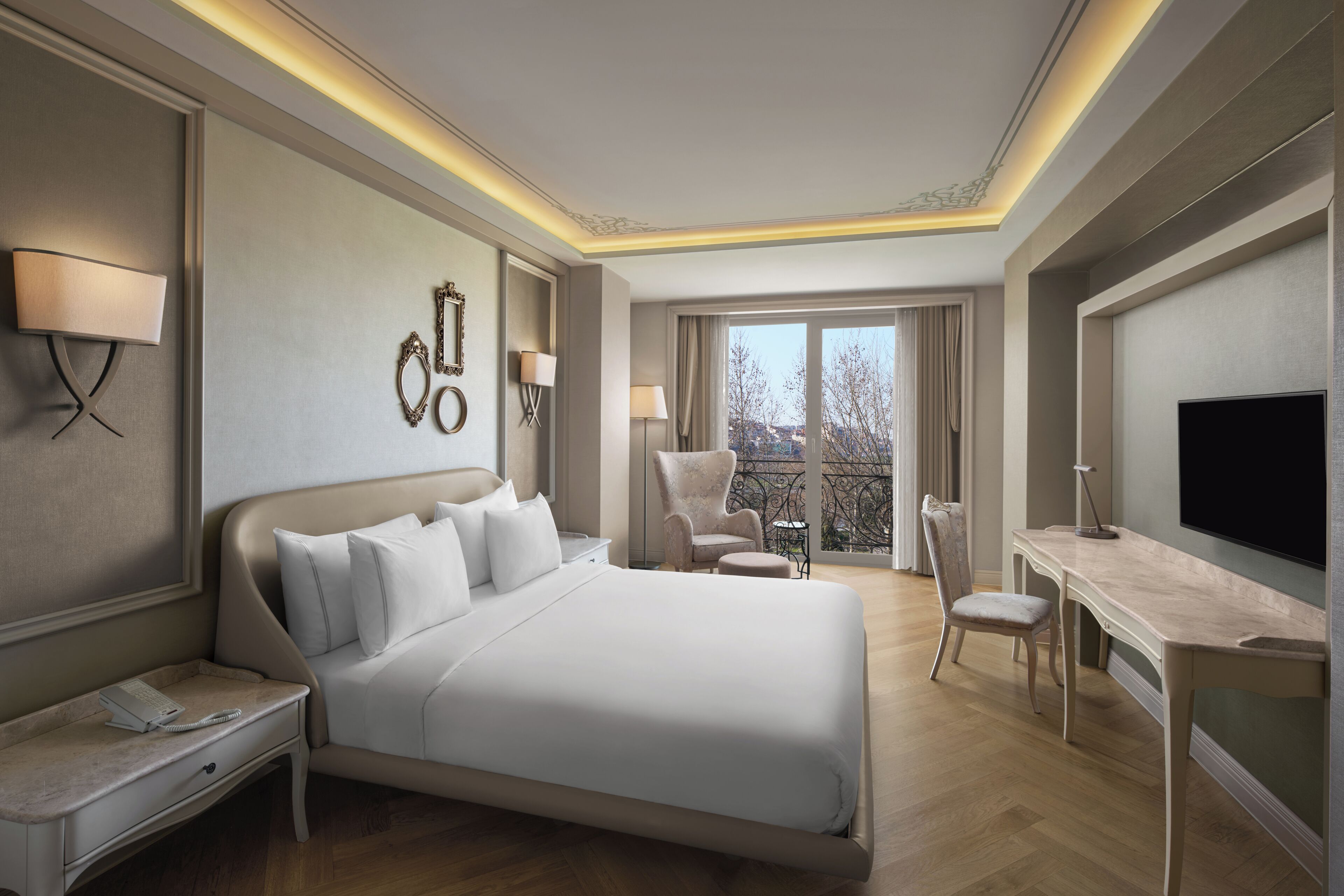 Premium bedding, minibar, in-room safe, desk