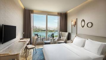 Premium bedding, minibar, in-room safe, desk