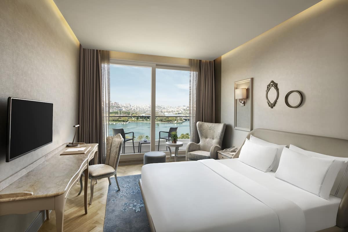 1 chambre, literie de qualité, minibar, coffre-fort