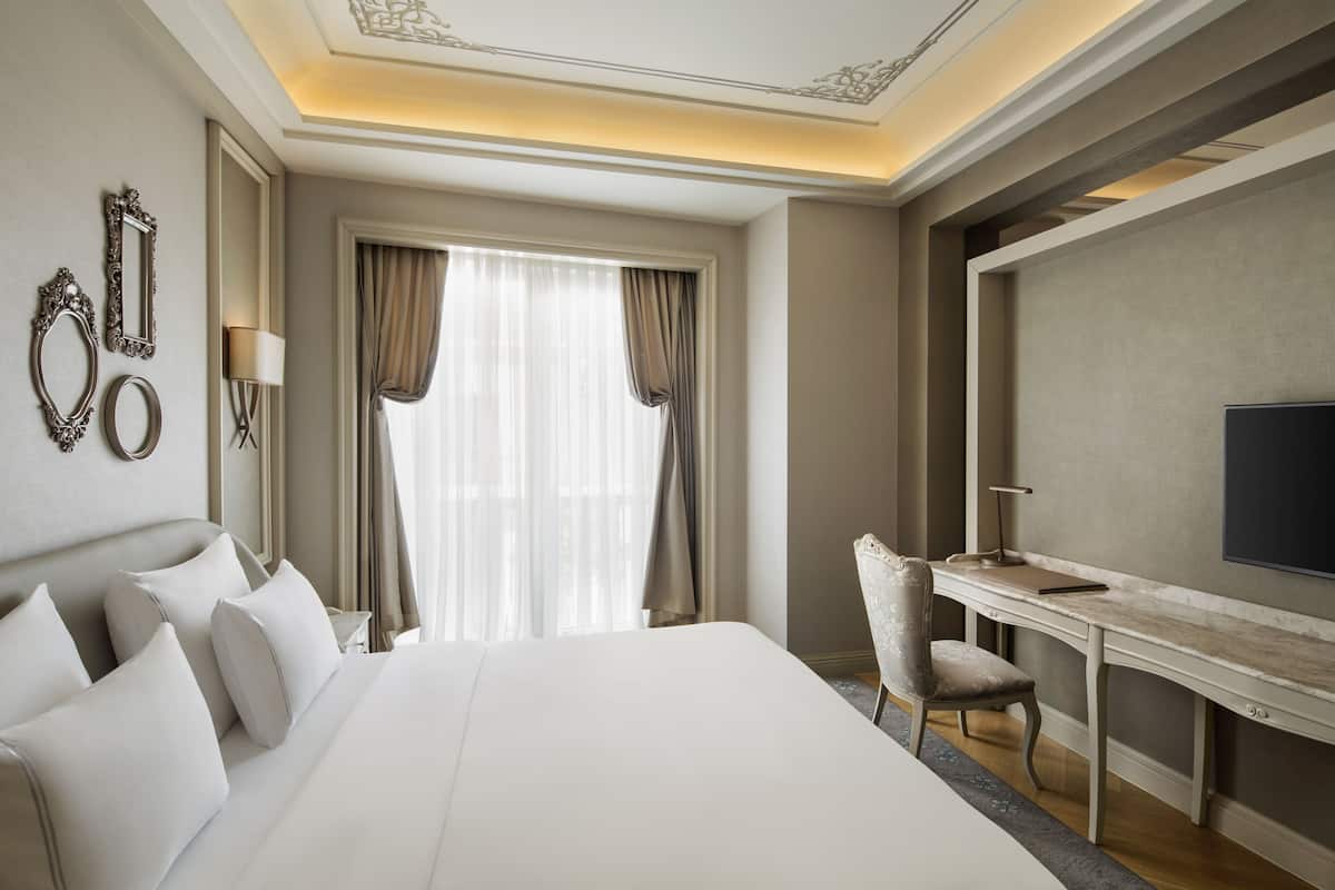 1 chambre, literie de qualité, minibar, coffre-fort