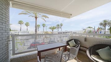 Departamento Deluxe (Tamara piso alto) | Terraza o patio