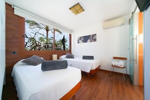 1 Schlafzimmer, Zimmersafe, laptopgeeigneter Arbeitsplatz