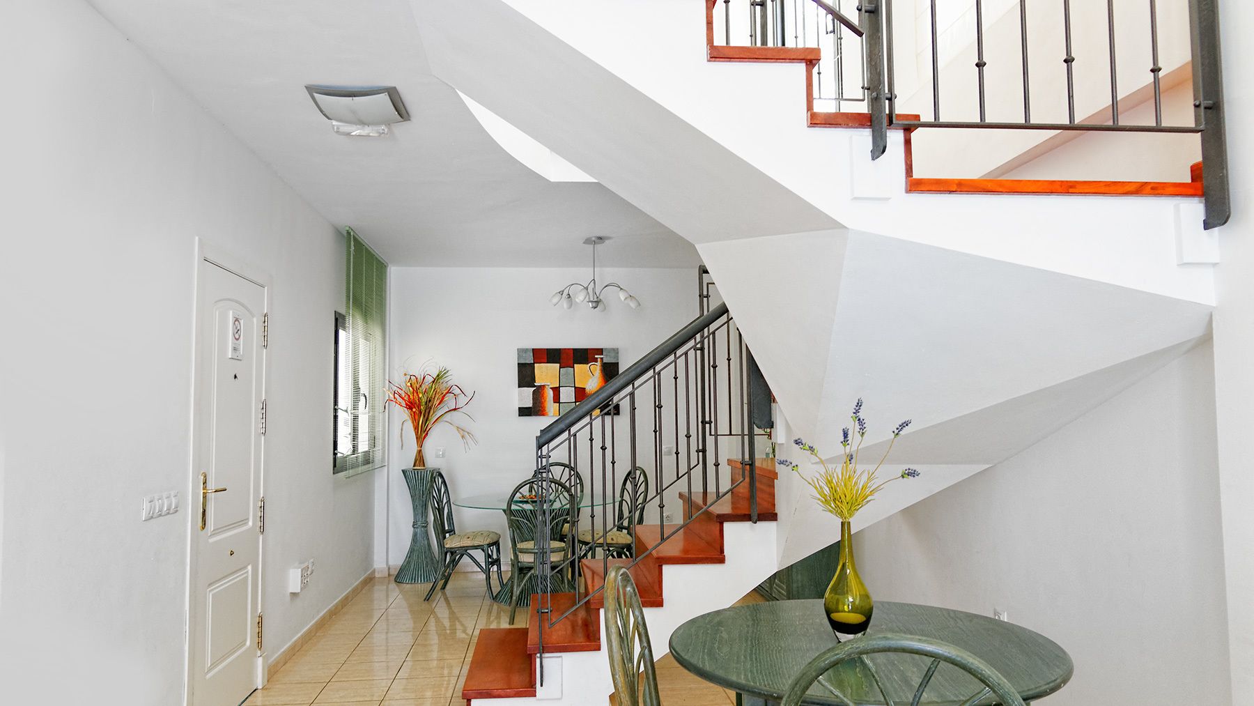 Huvila, 3 makuuhuonetta | Oleskelualue | 32–tuumainen taulutelevisio, jossa kaapelikanavat