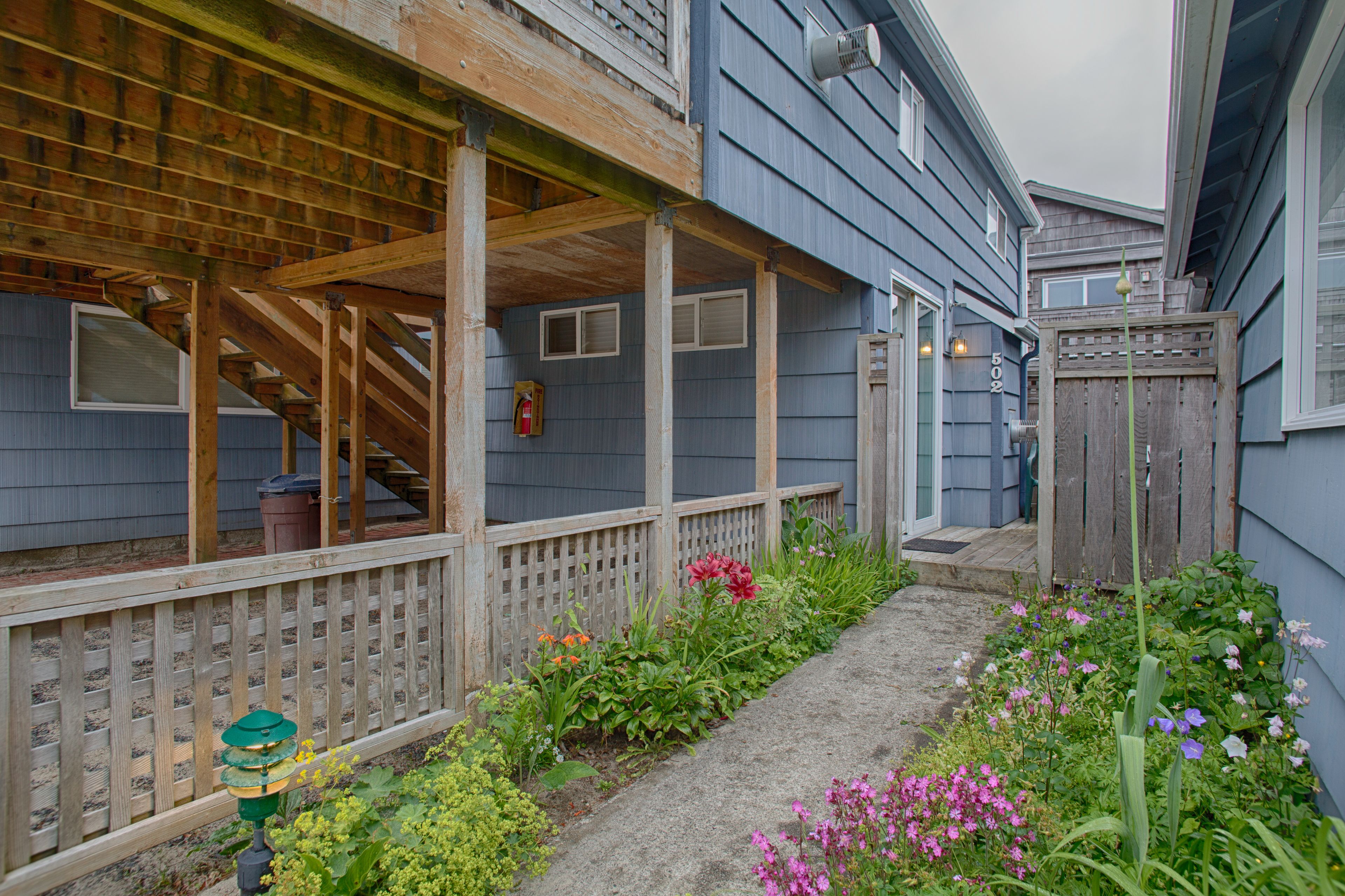 argonauta lower lighthouse - queen room cottage | 1 bedroom, iron/ironing board, free wifi, bed sheets